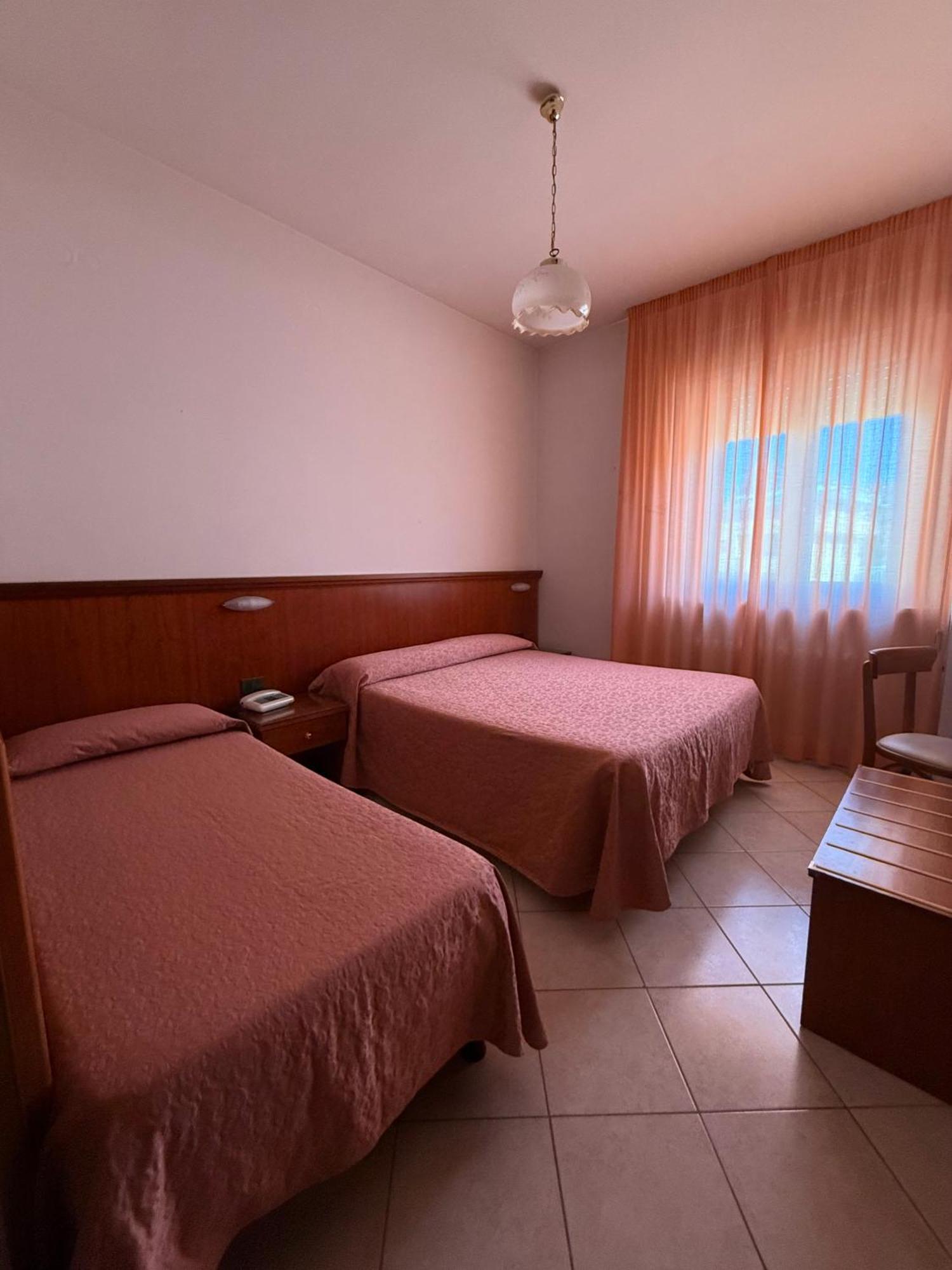 Grifone Hotel Περούτζια Εξωτερικό φωτογραφία