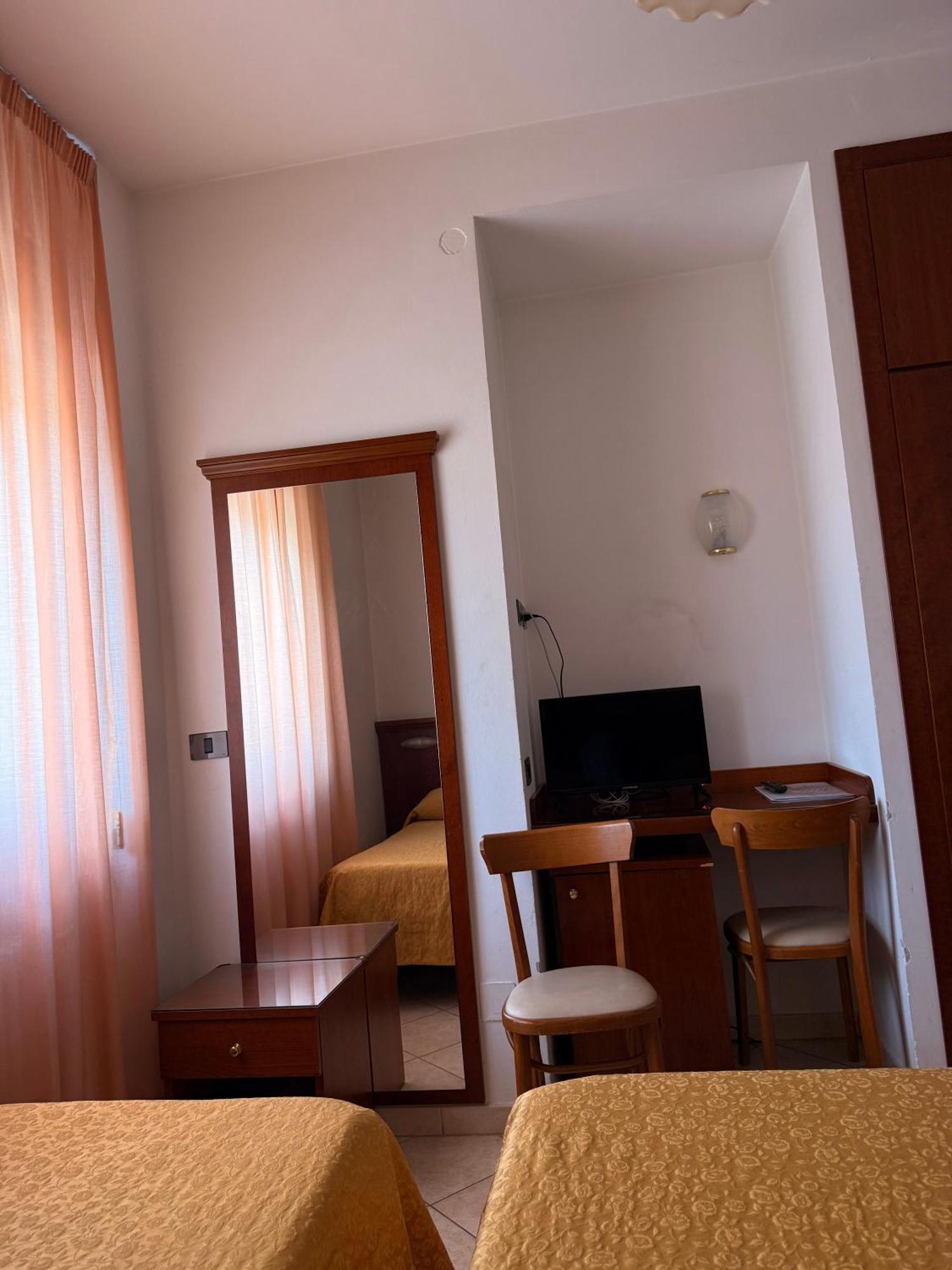 Grifone Hotel Περούτζια Εξωτερικό φωτογραφία