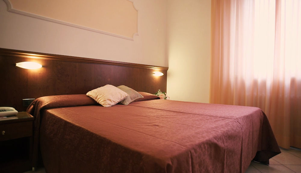 Grifone Hotel Περούτζια Εξωτερικό φωτογραφία