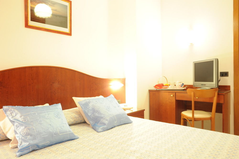 Grifone Hotel Περούτζια Εξωτερικό φωτογραφία