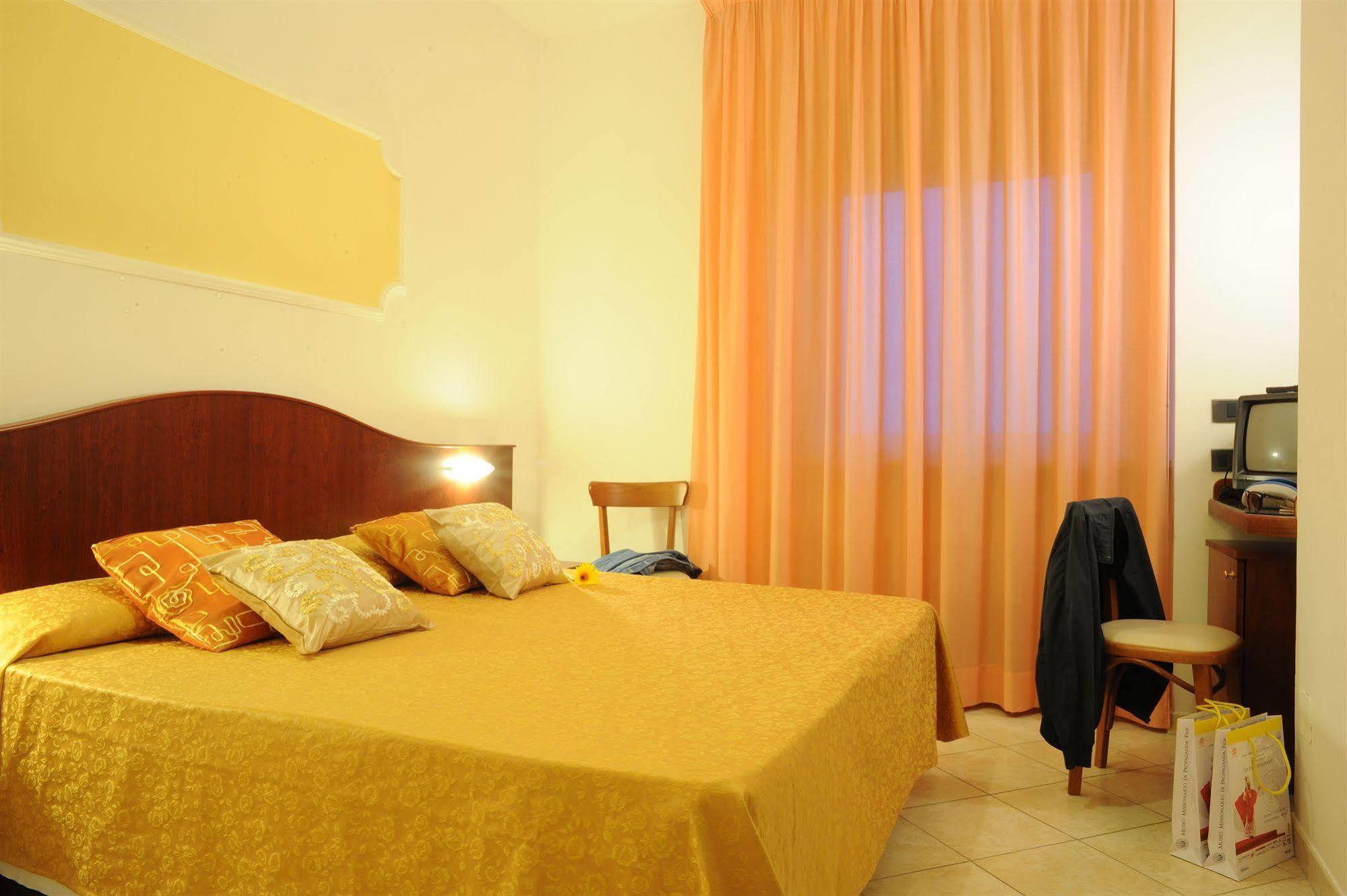 Grifone Hotel Περούτζια Εξωτερικό φωτογραφία